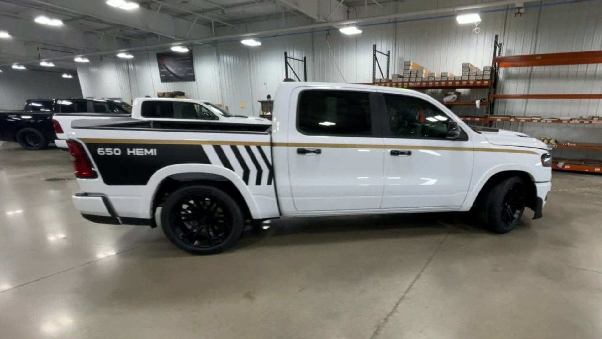 2026 1500 4x4 DC650 Premium Lifted Truck – Fox Factory Vehicles