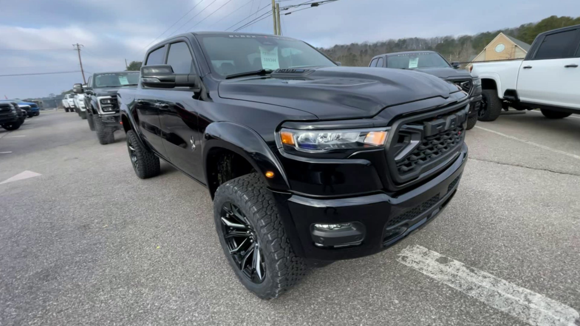 Vehicle Image 6
