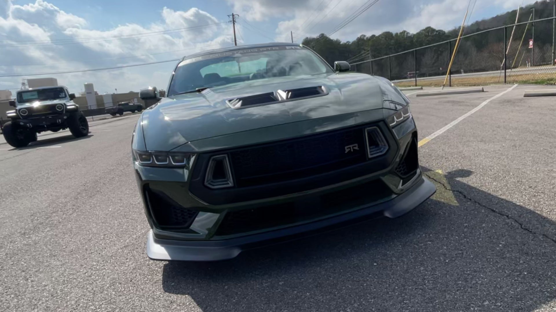 Vehicle Image 6