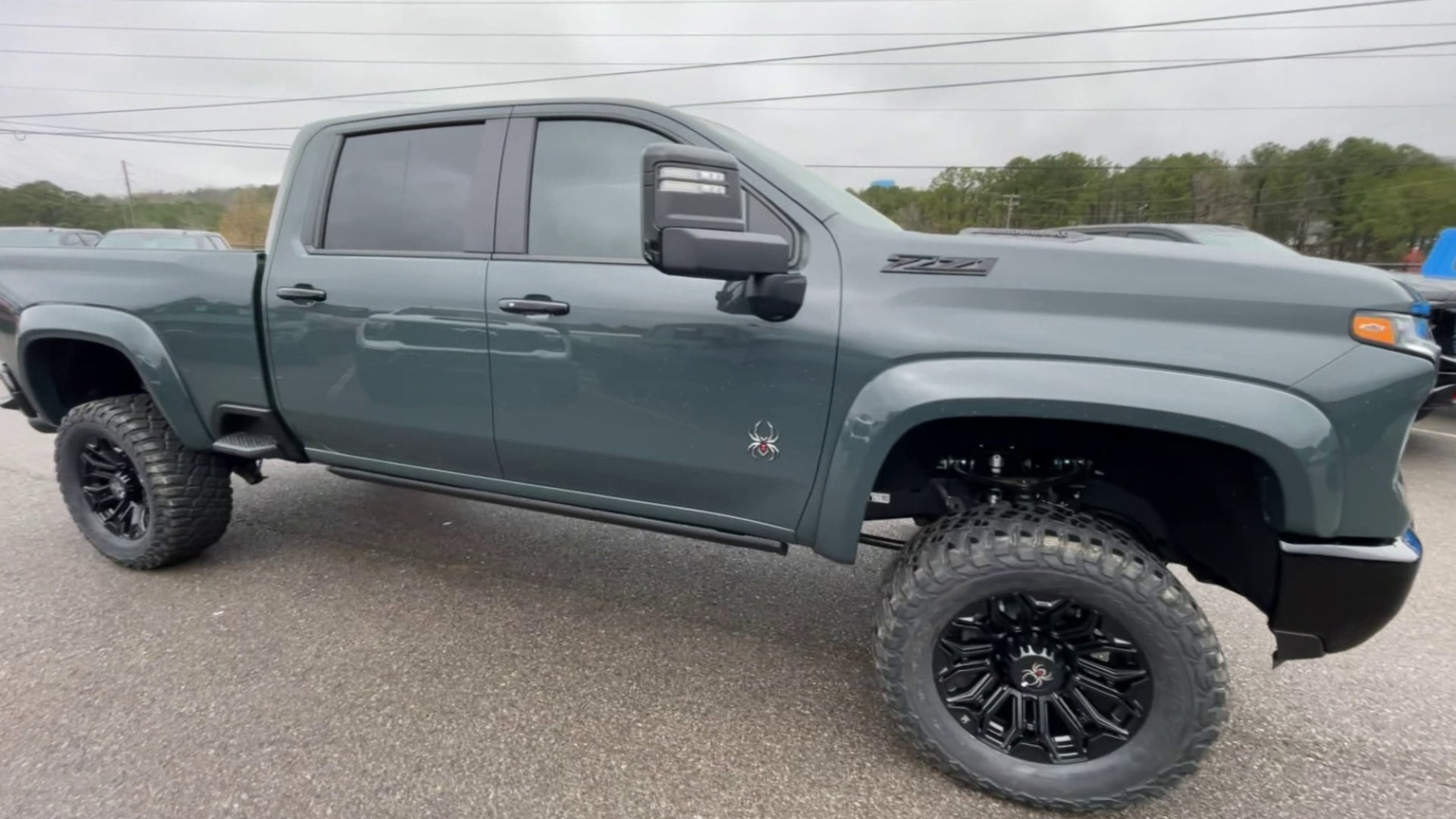 Vehicle Image 6