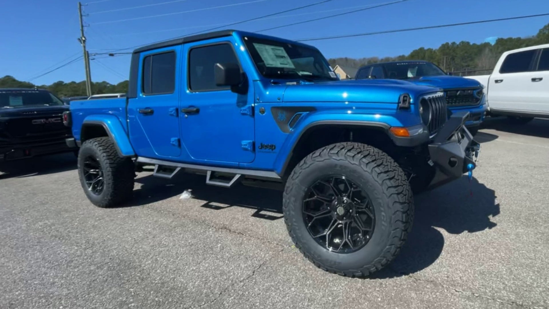 Vehicle Image 6