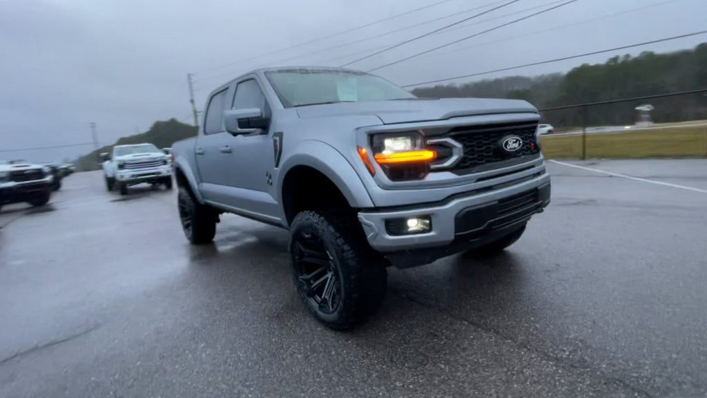 Vehicle Image 6