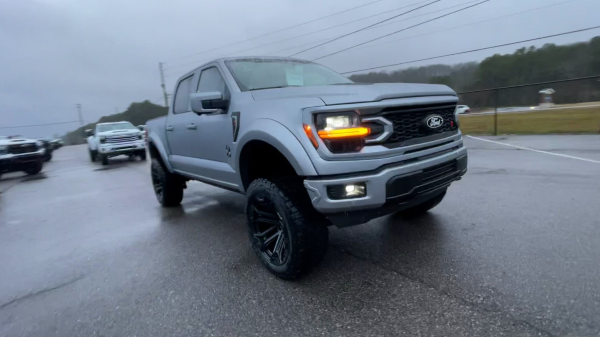 Vehicle Image 6