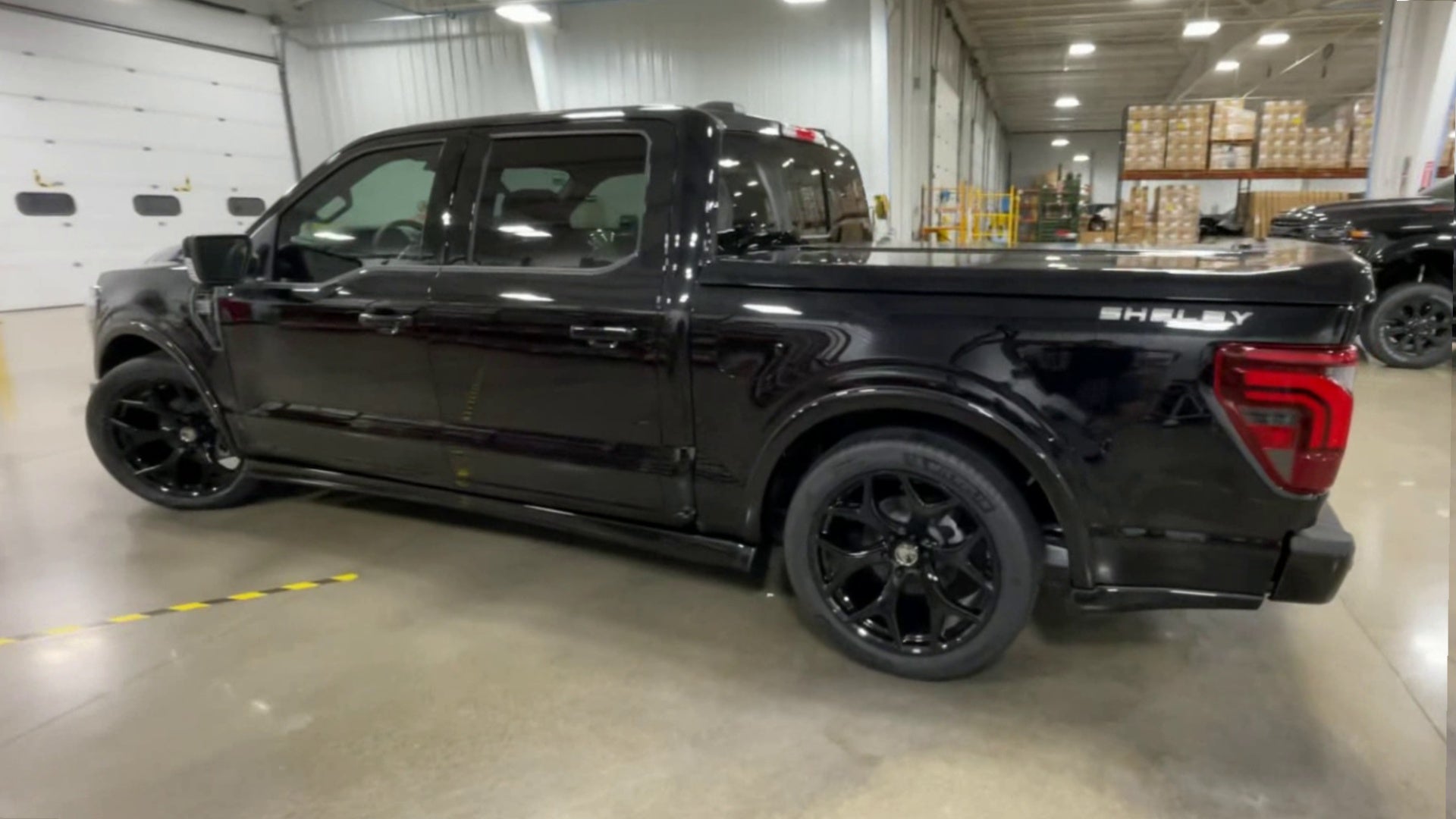 Vehicle Image 6