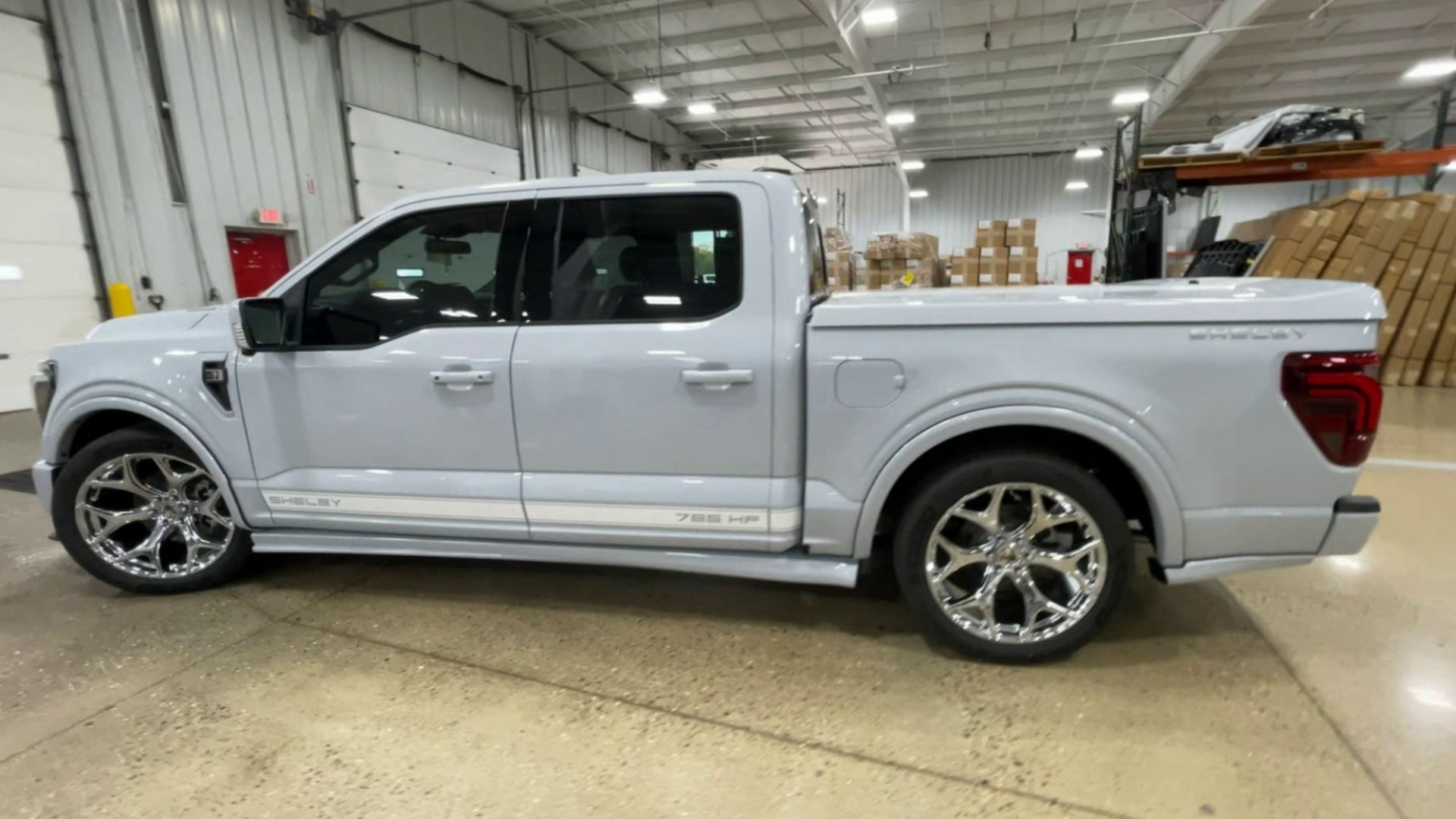 Vehicle Image 6