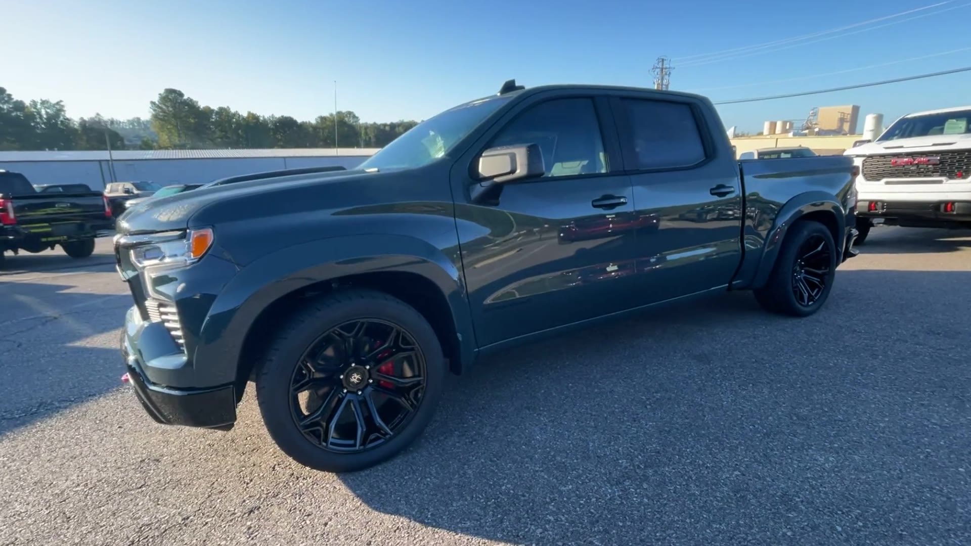 Vehicle Image 6