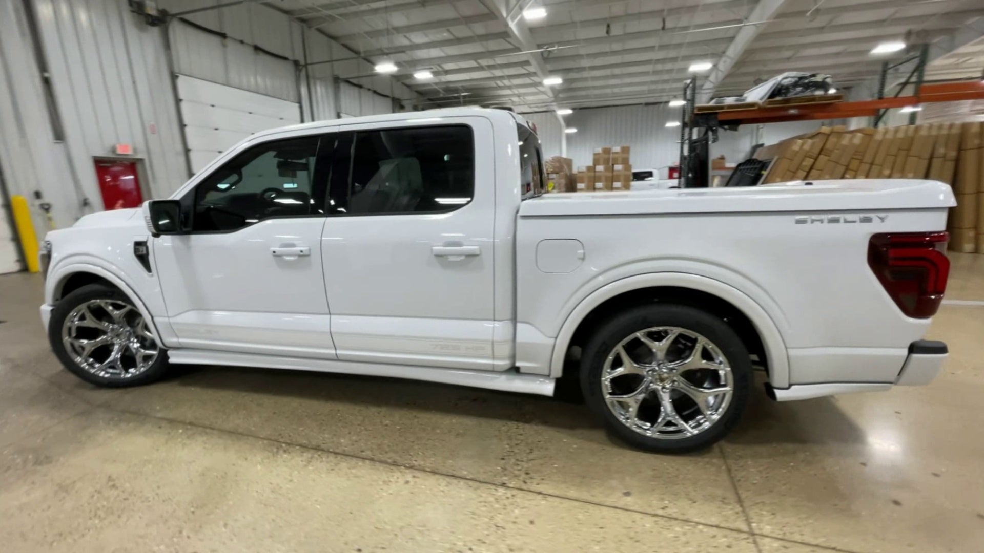 Vehicle Image 6