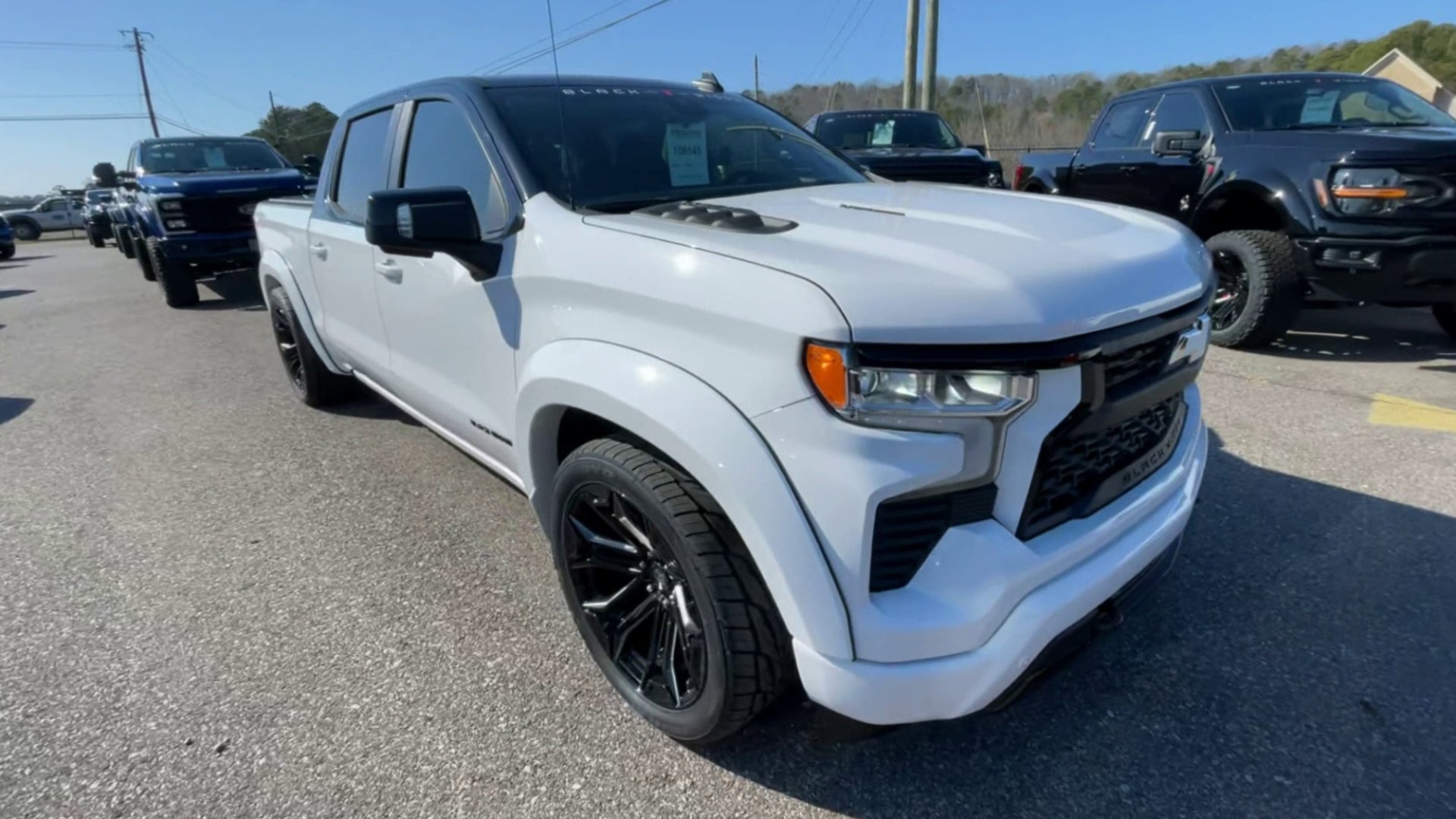 Vehicle Image 6