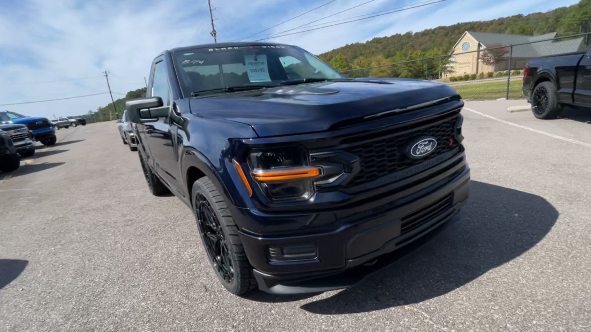 Vehicle Image 6