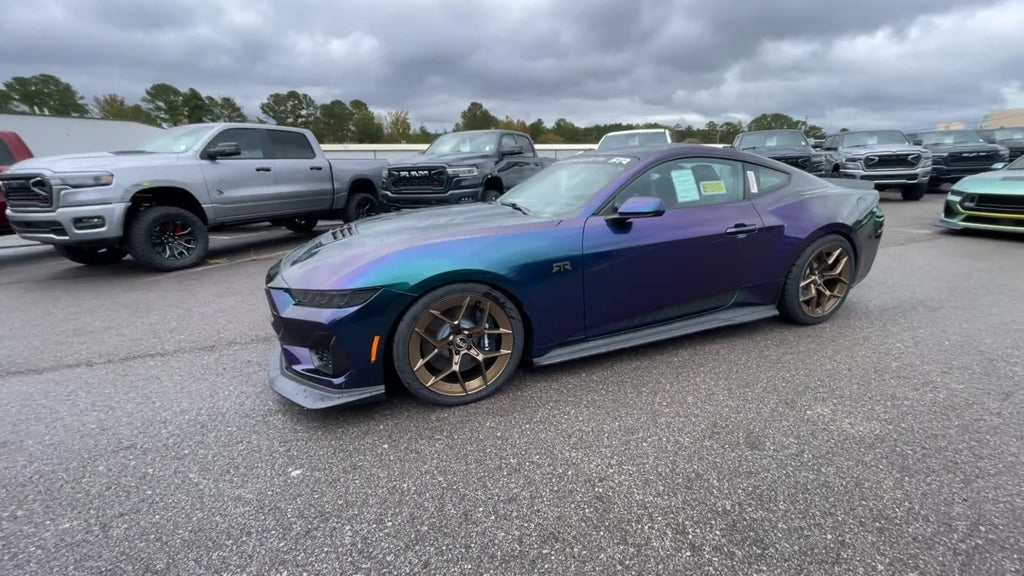 Vehicle Image 6