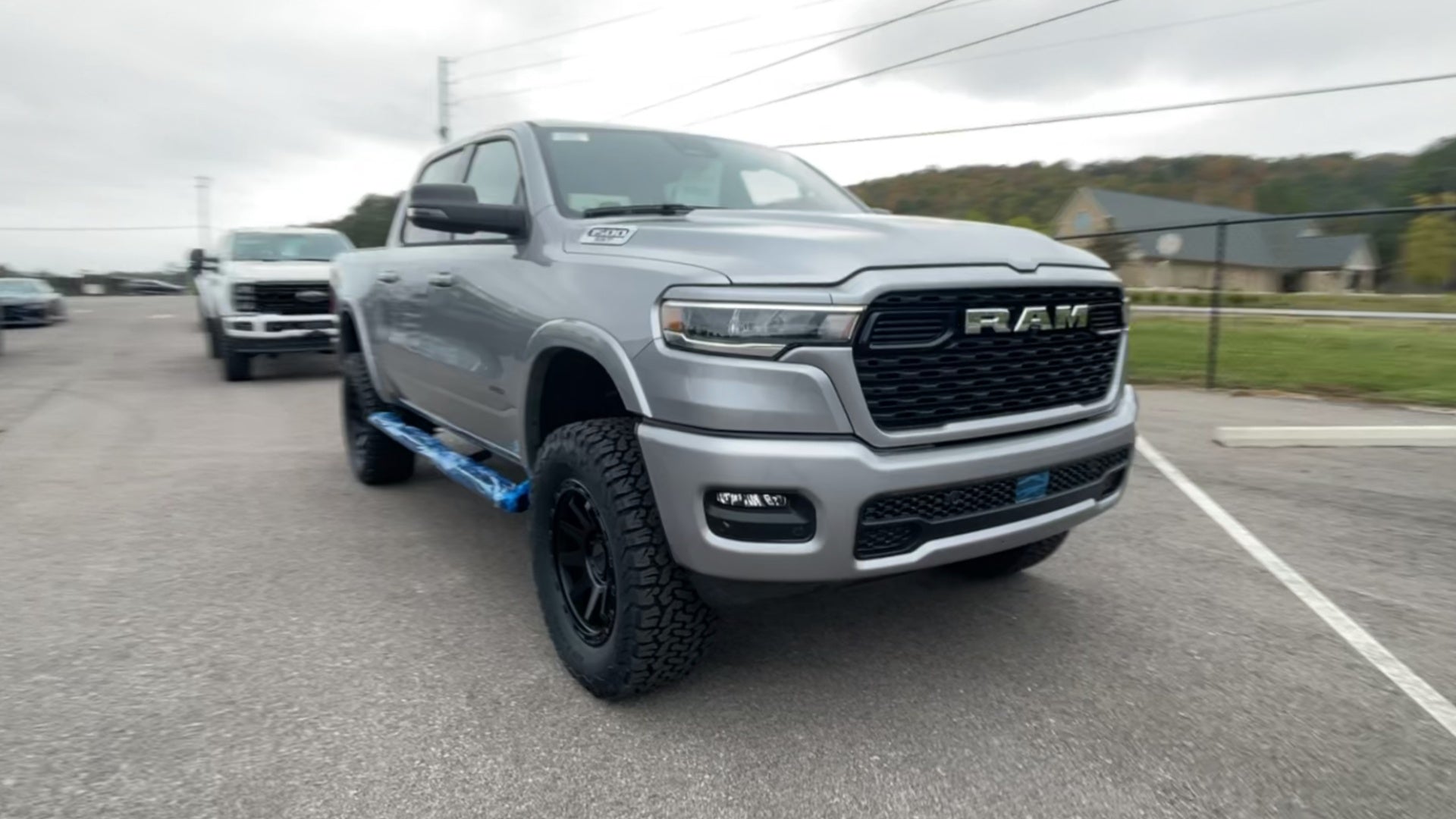 Vehicle Image 6