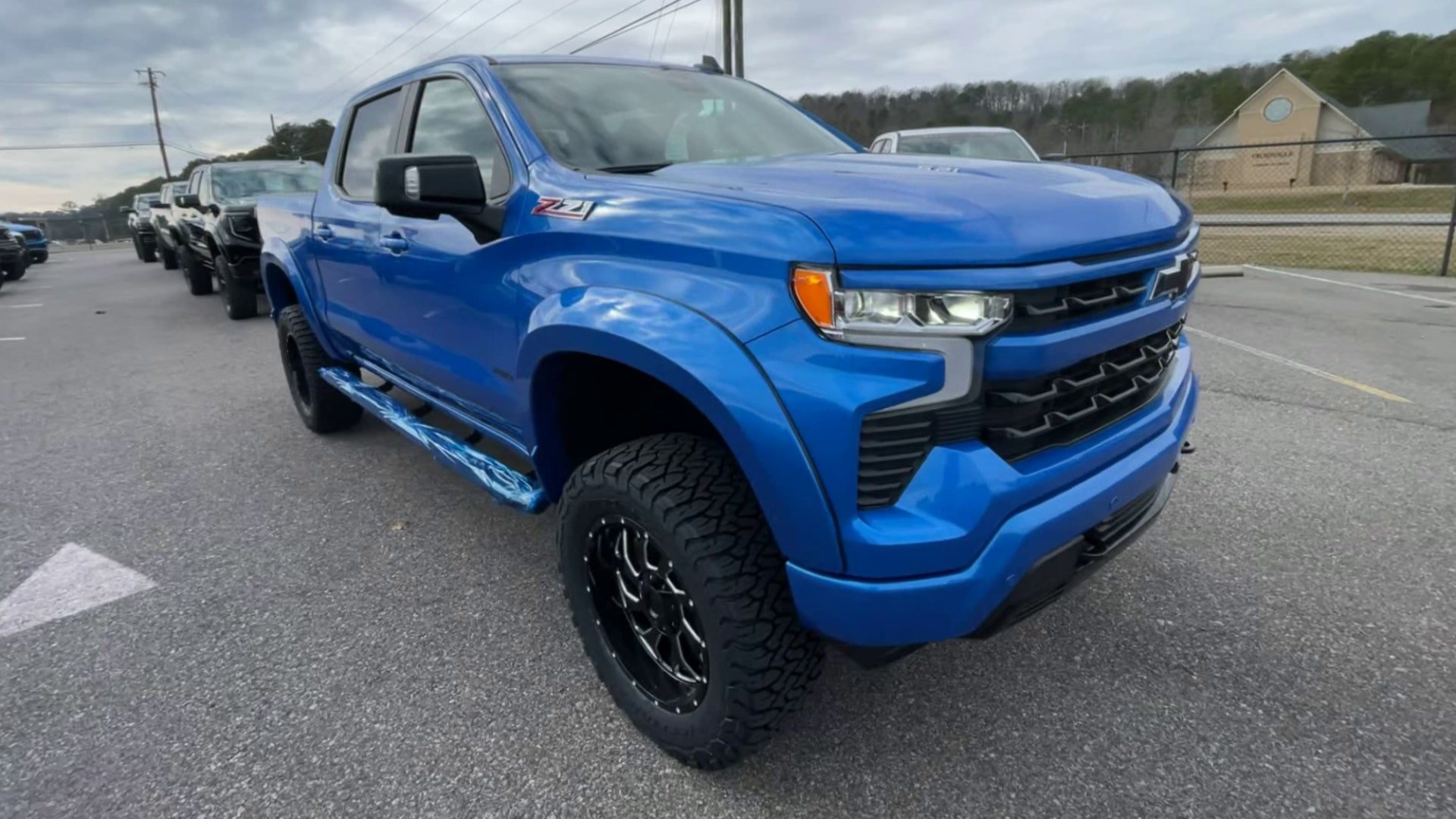 Vehicle Image 6
