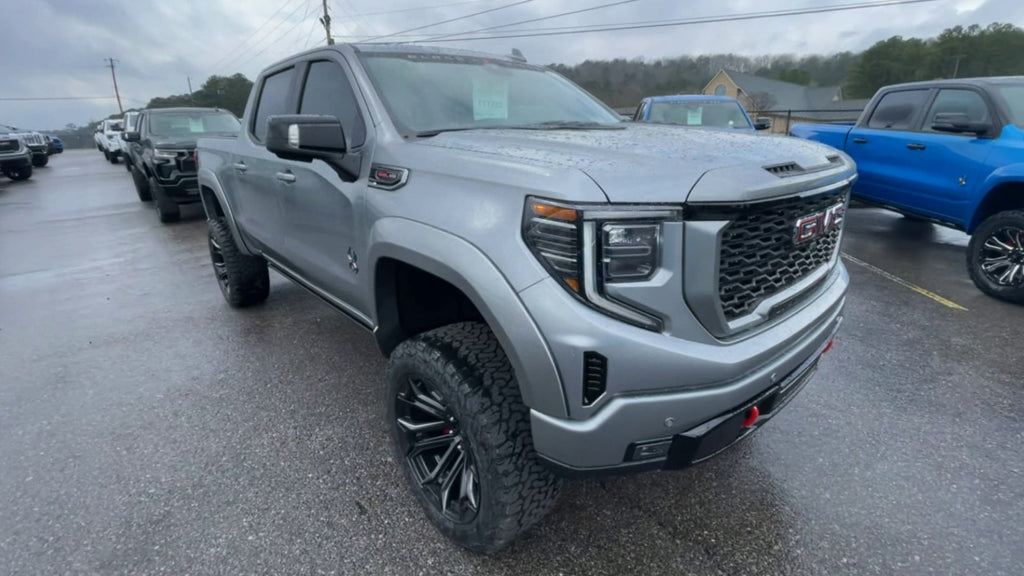 Vehicle Image 6