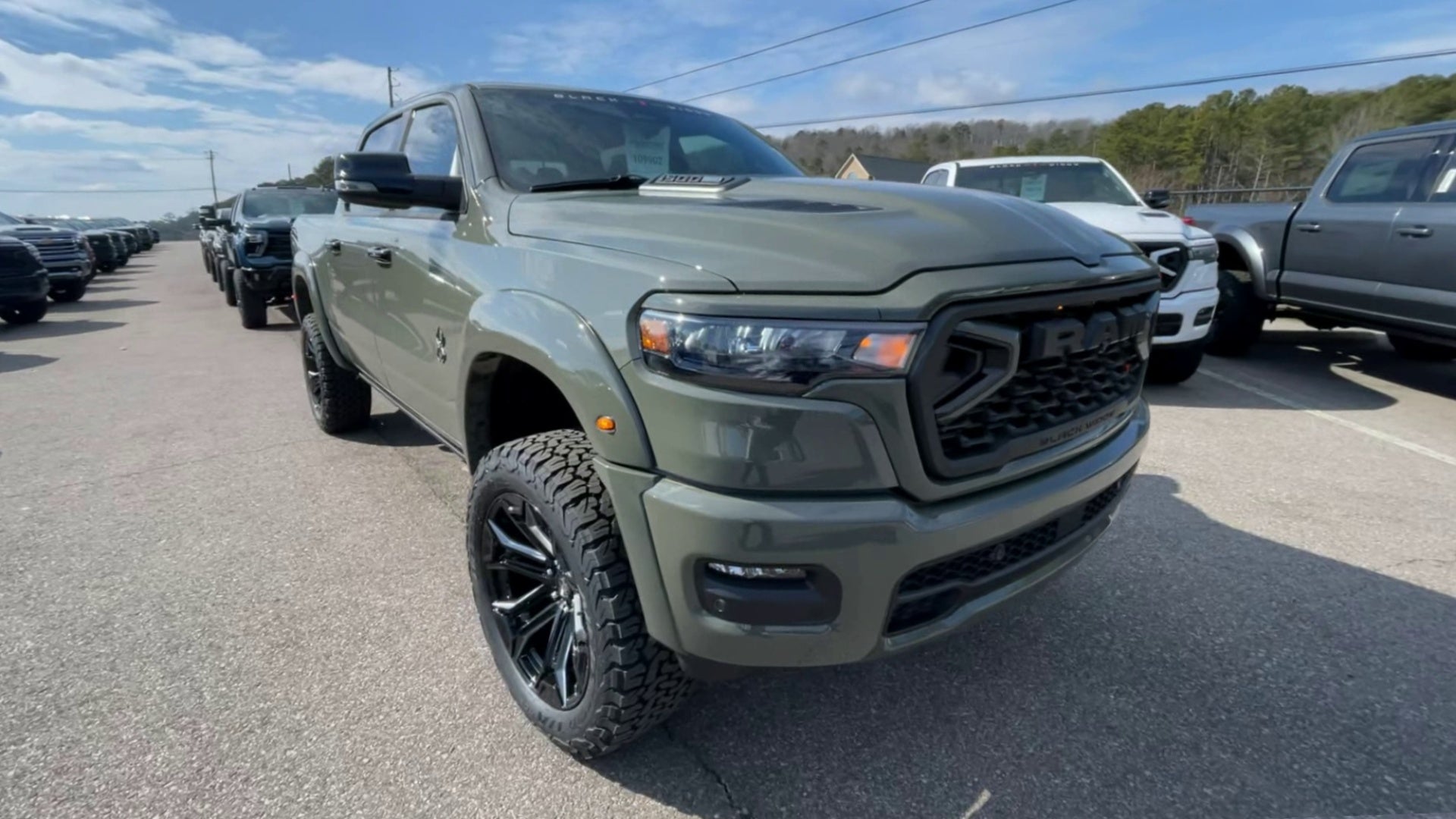 Vehicle Image 6