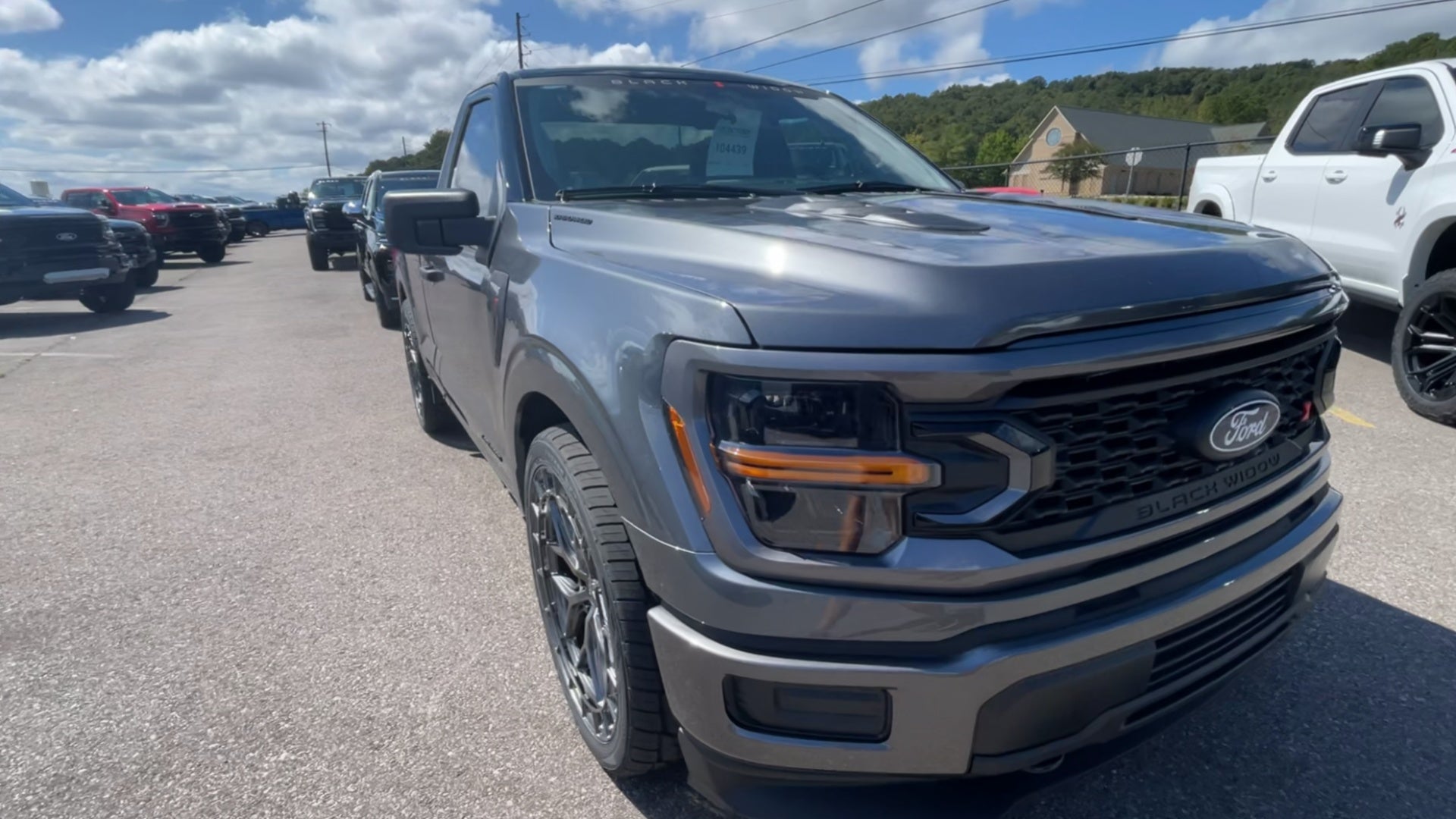 Vehicle Image 6