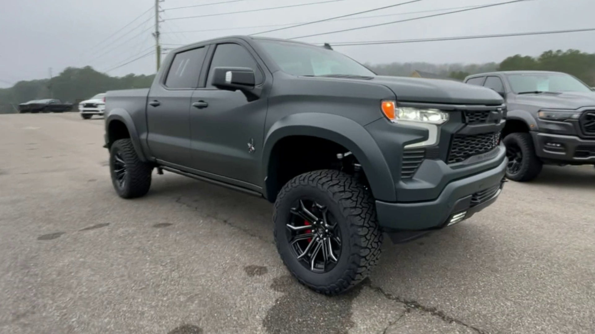 Vehicle Image 6