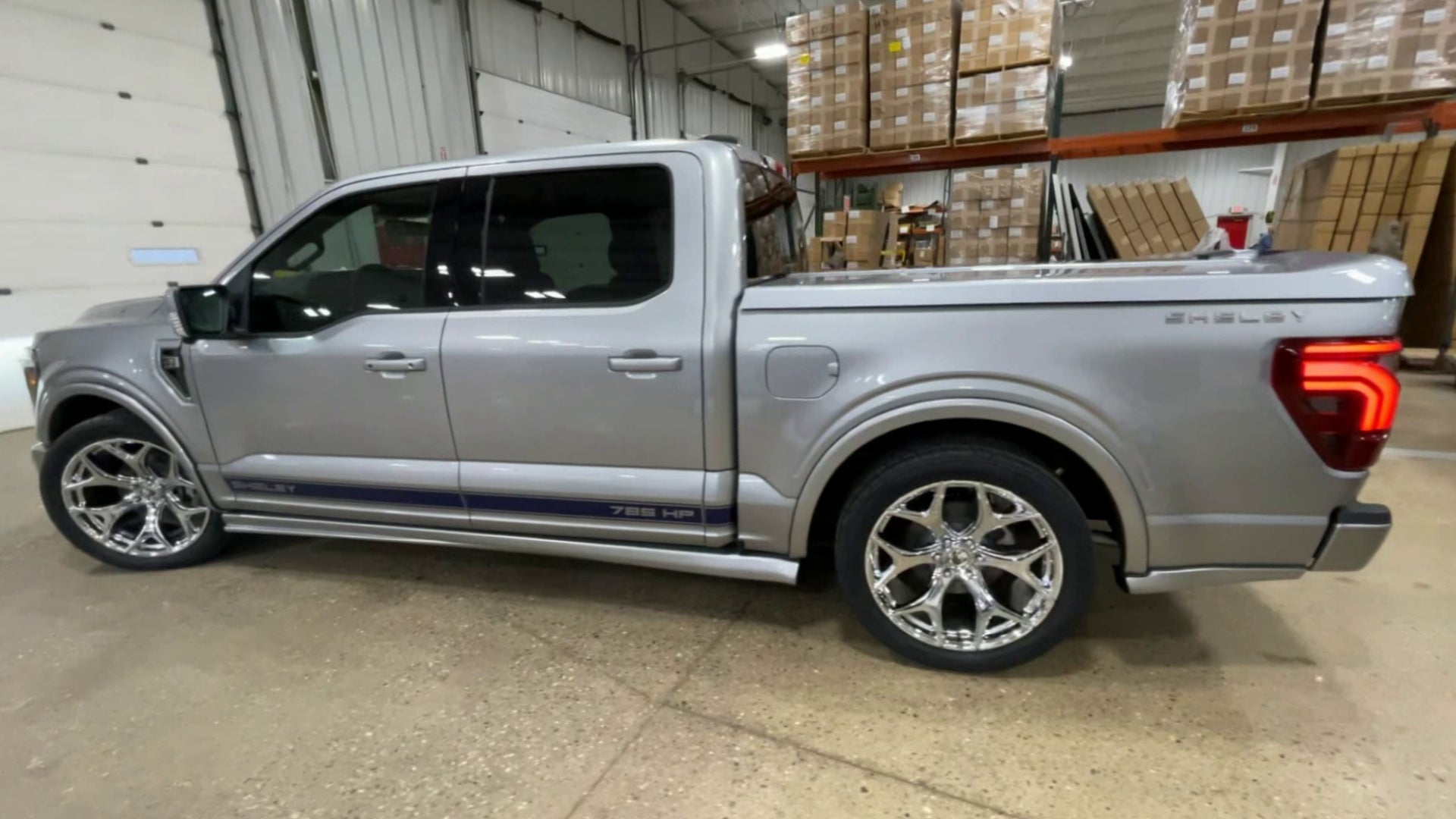 Vehicle Image 6