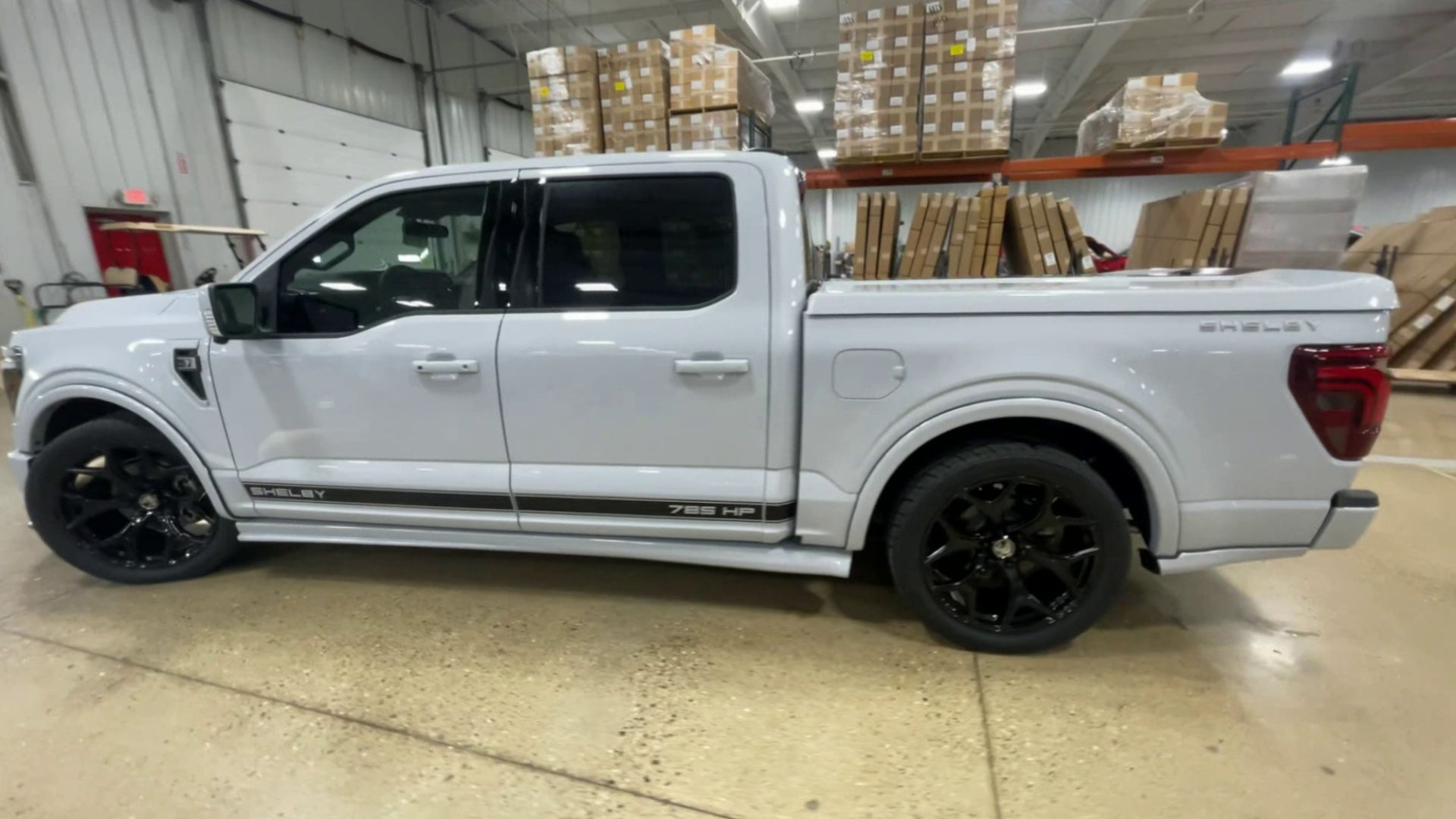 Vehicle Image 6