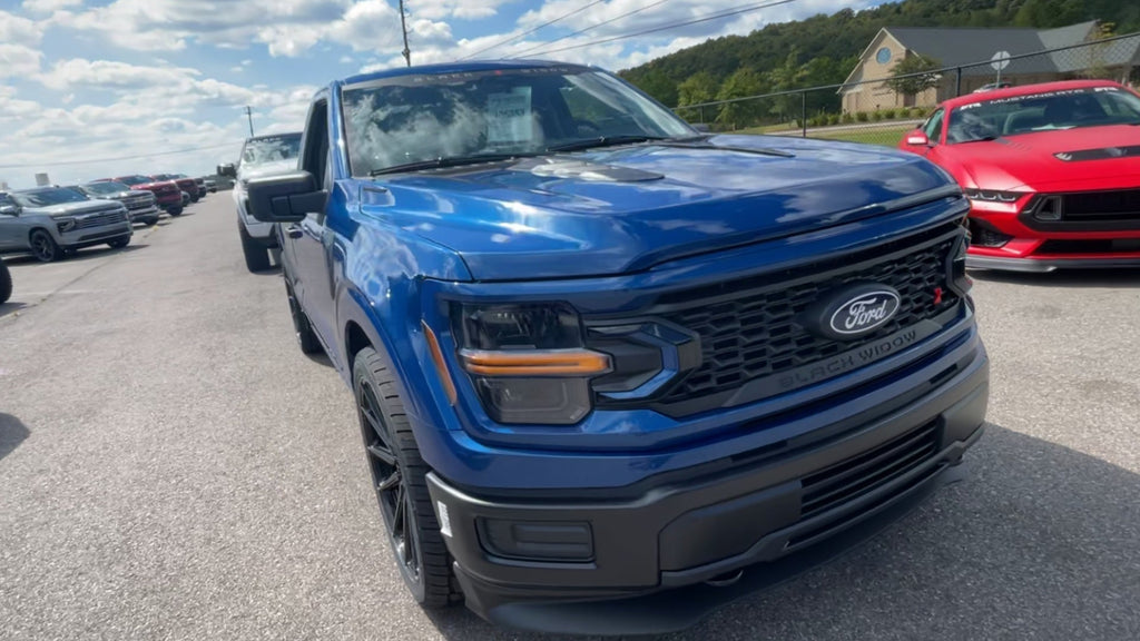 Vehicle Image 6
