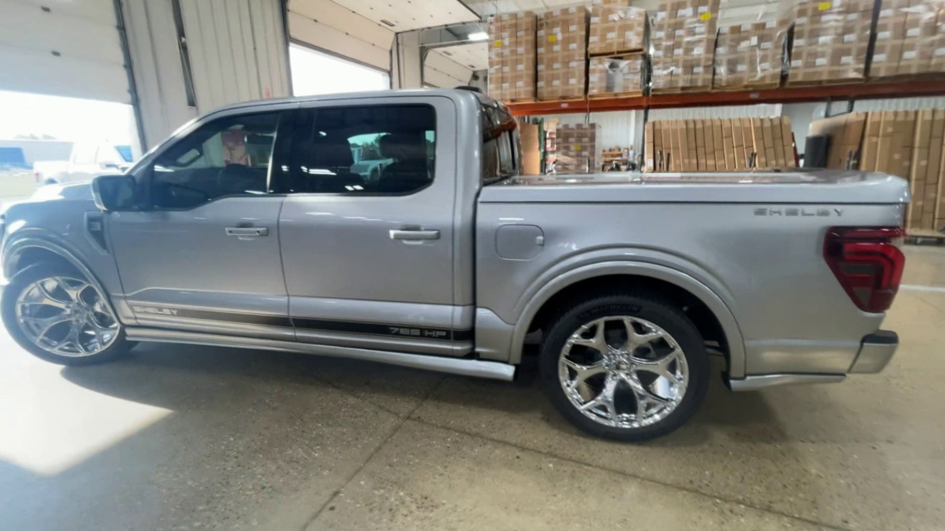 Vehicle Image 6