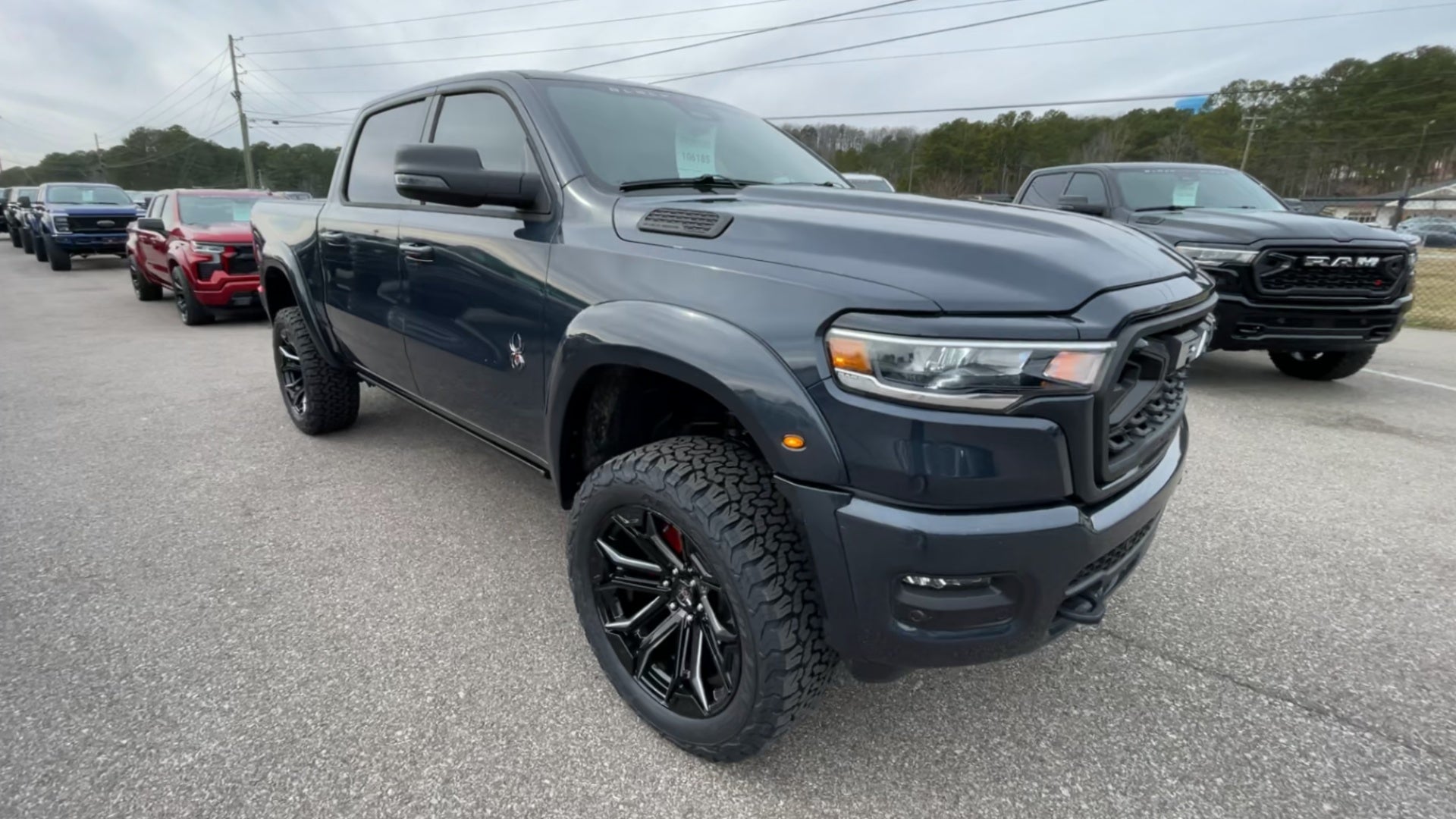 Vehicle Image 6