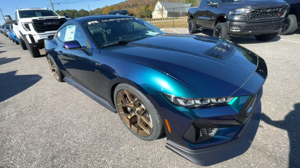 Vehicle Image 6