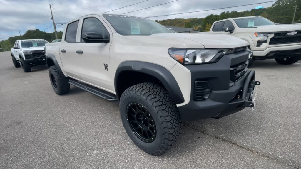 Vehicle Image 6