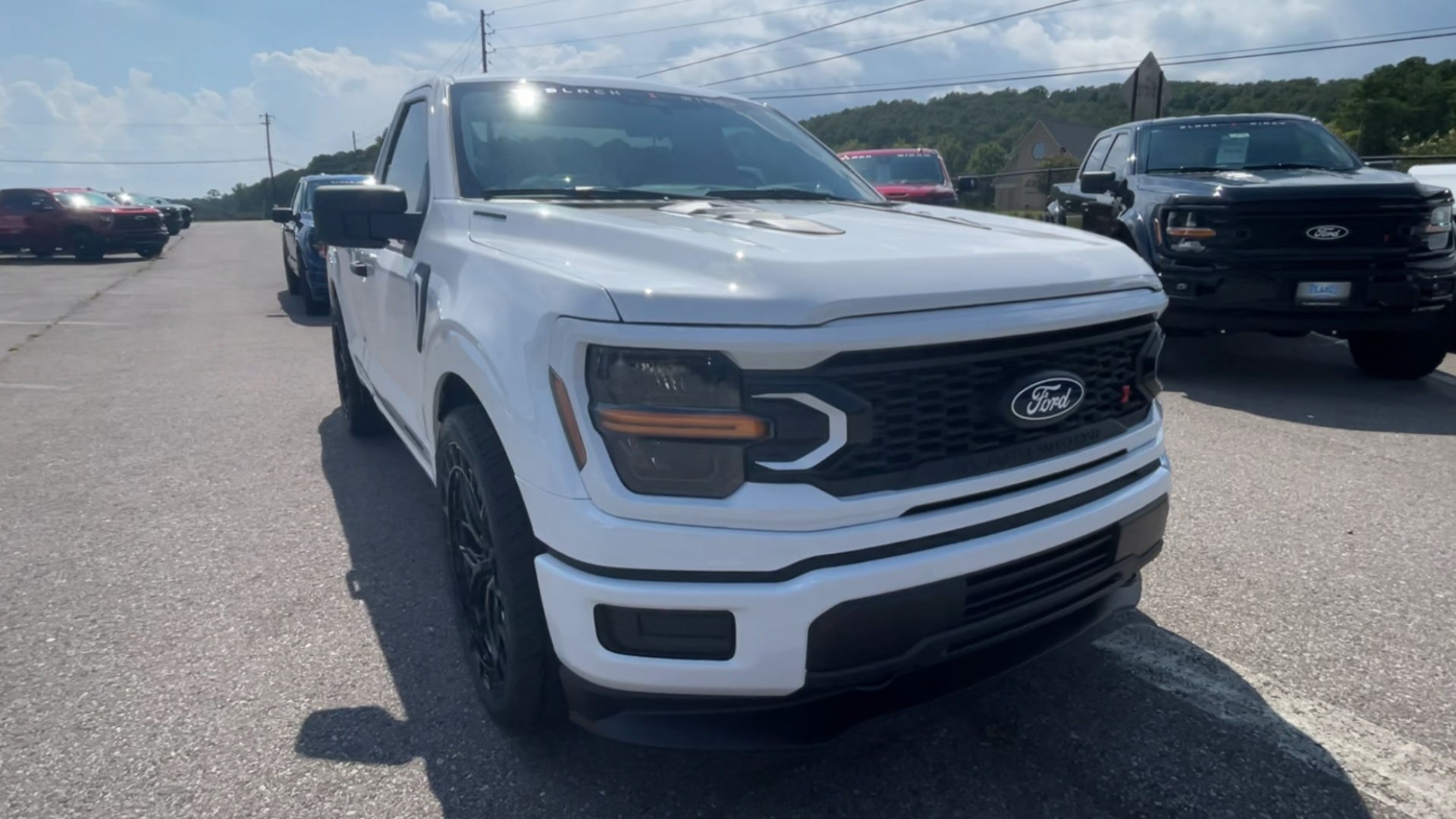 Vehicle Image 6