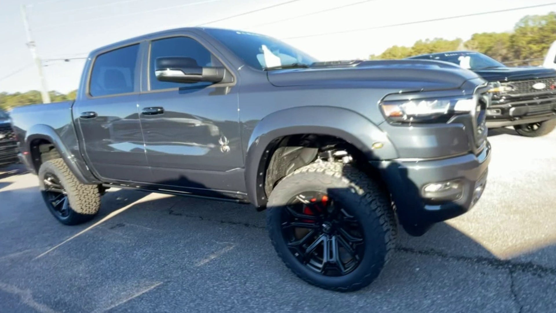 Vehicle Image 6