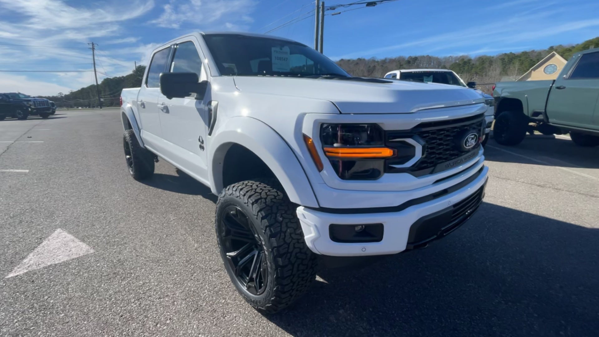 Vehicle Image 6
