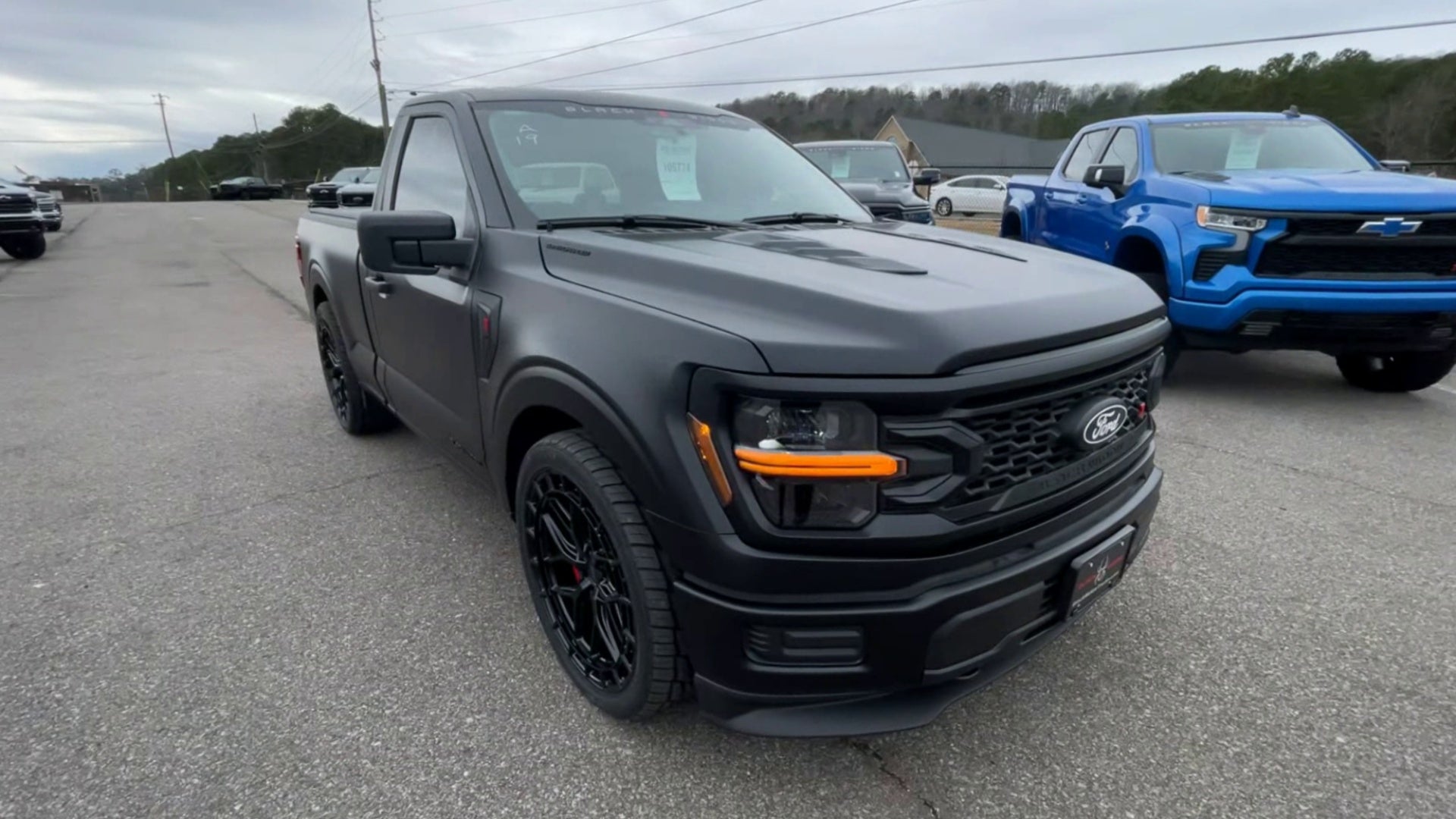 Vehicle Image 6