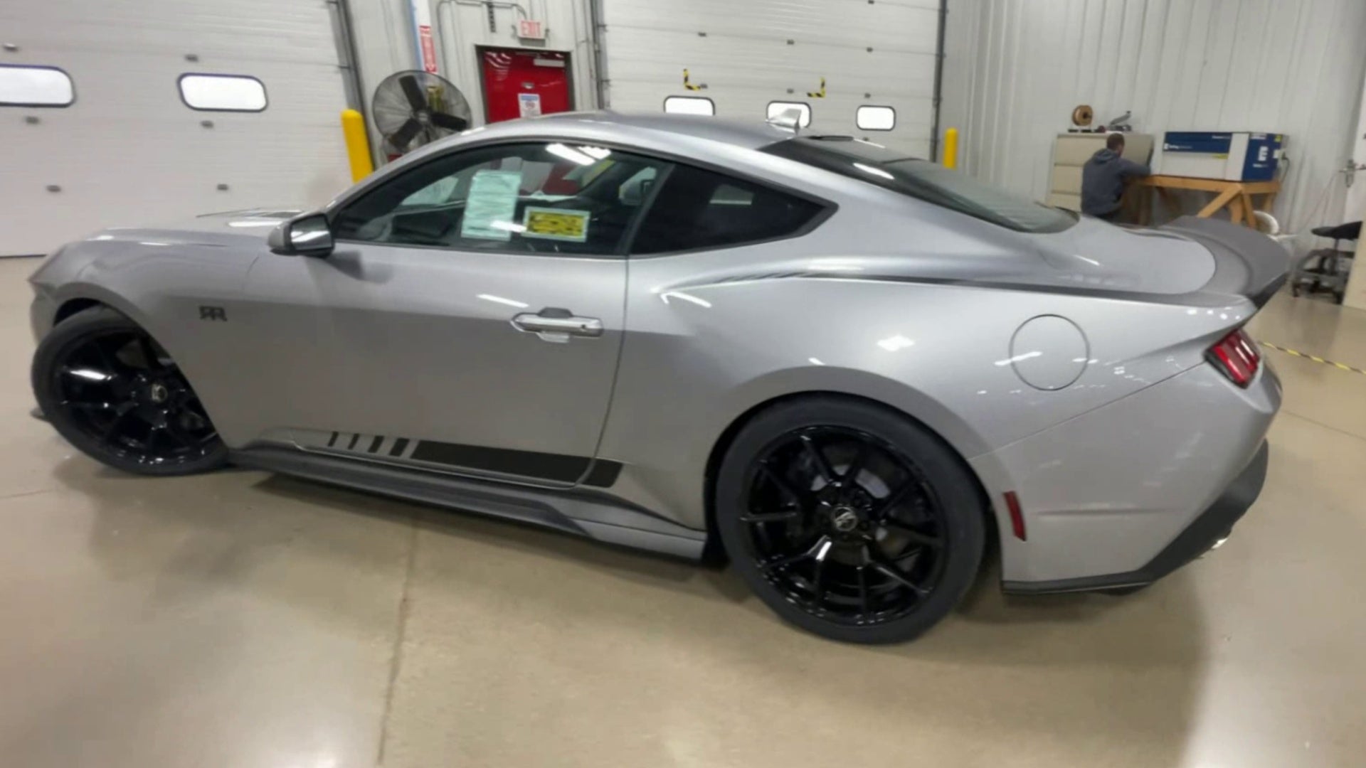 Vehicle Image 6
