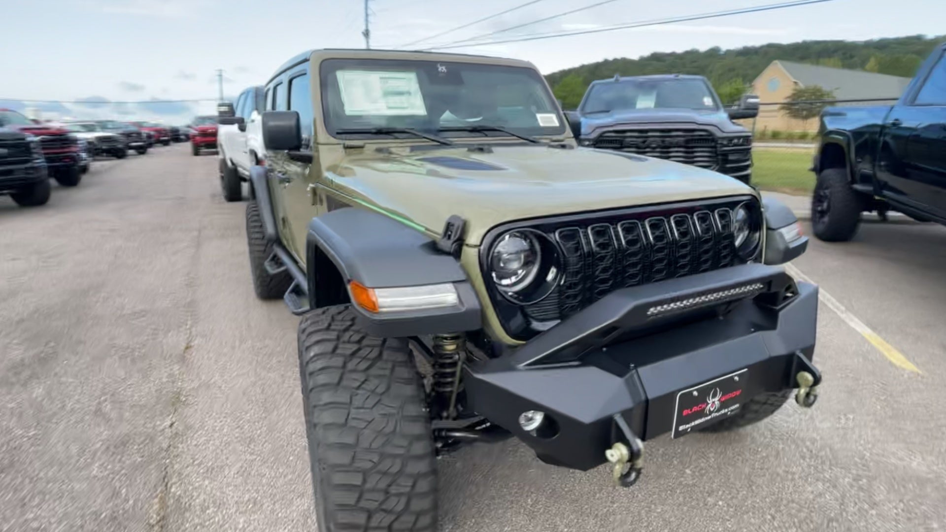 Vehicle Image 6
