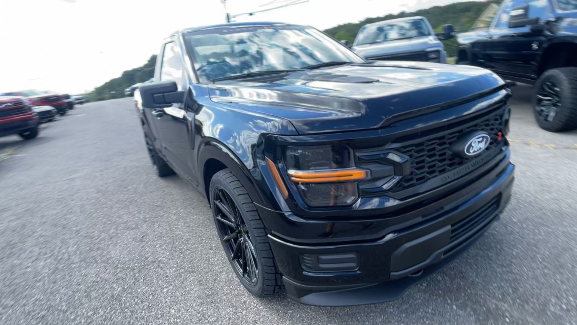 Vehicle Image 6