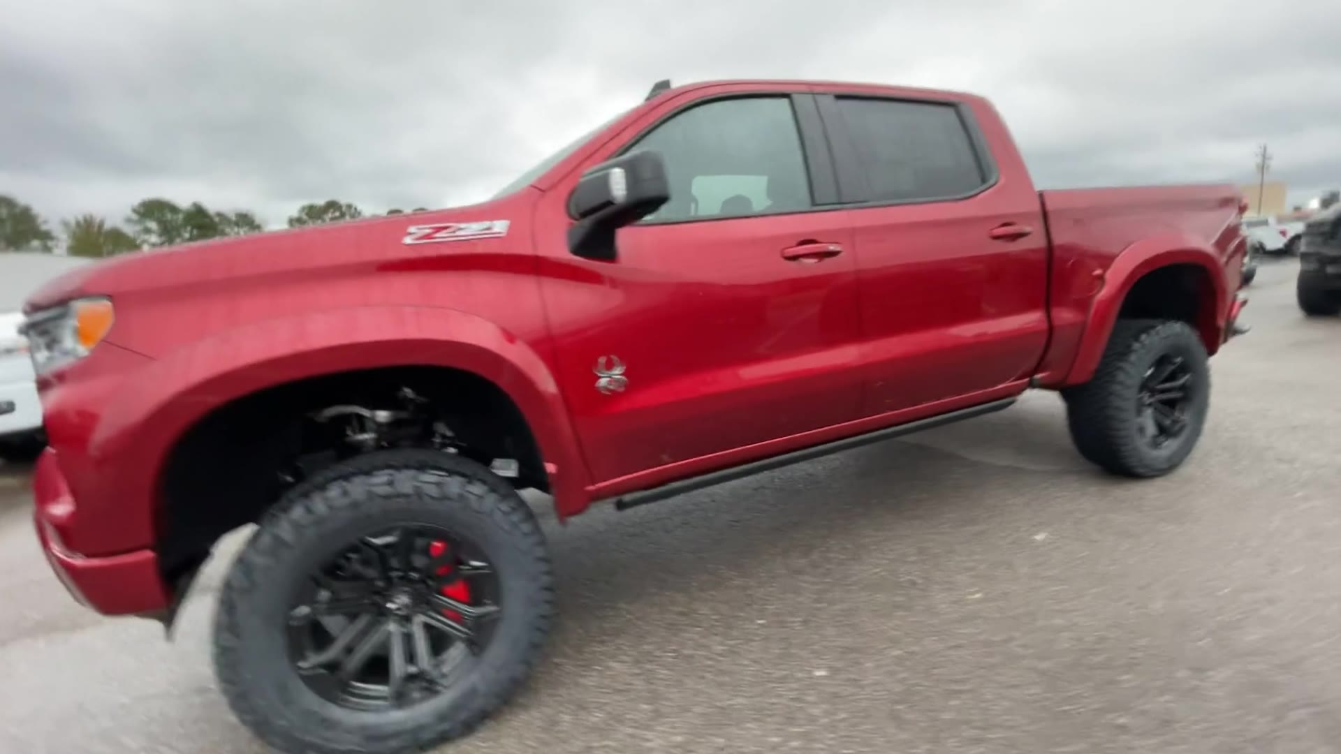 Vehicle Image 6
