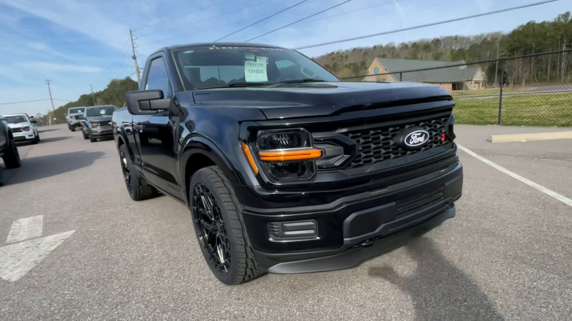 Vehicle Image 6