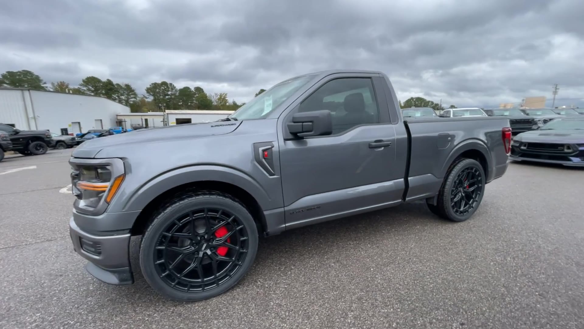 Vehicle Image 6