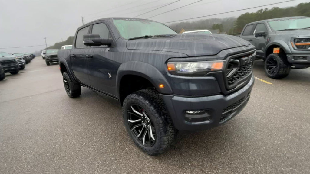 Vehicle Image 6