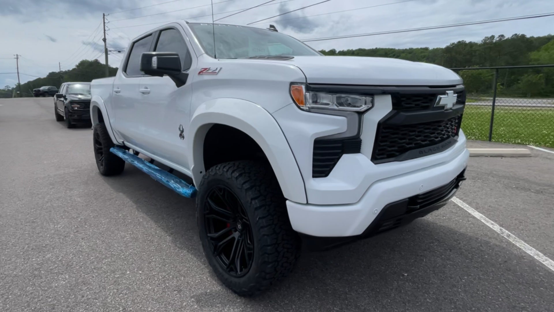 Vehicle Image 6
