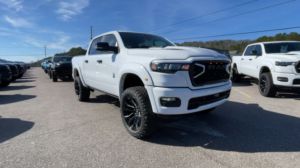 Vehicle Image 6