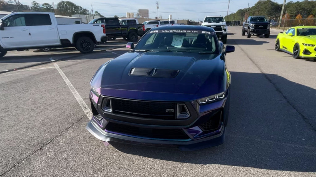 Vehicle Image 6