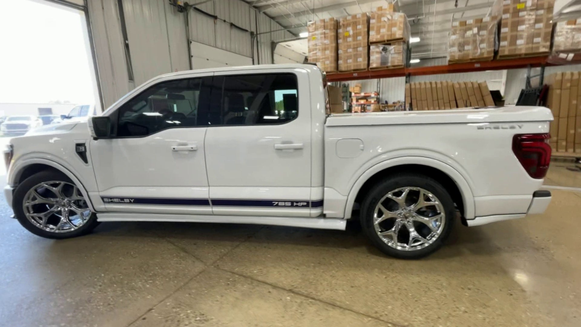 Vehicle Image 6