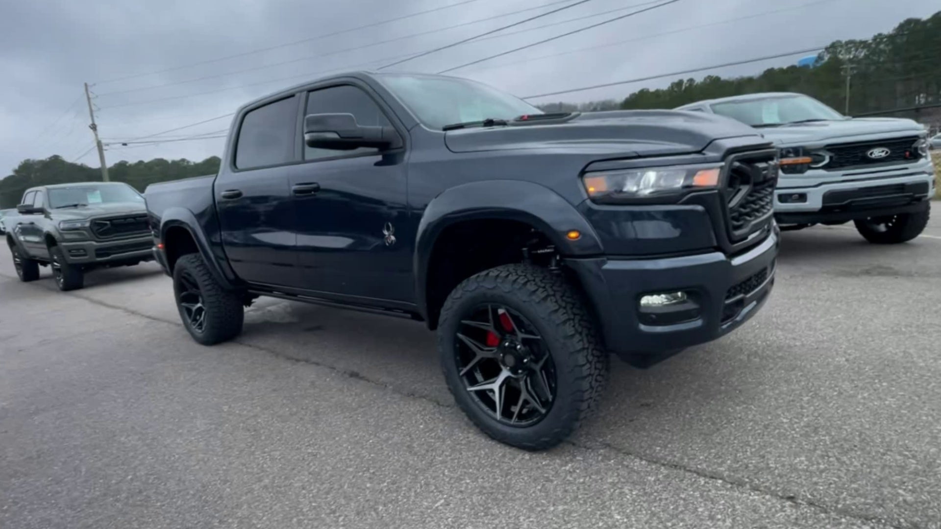 Vehicle Image 6