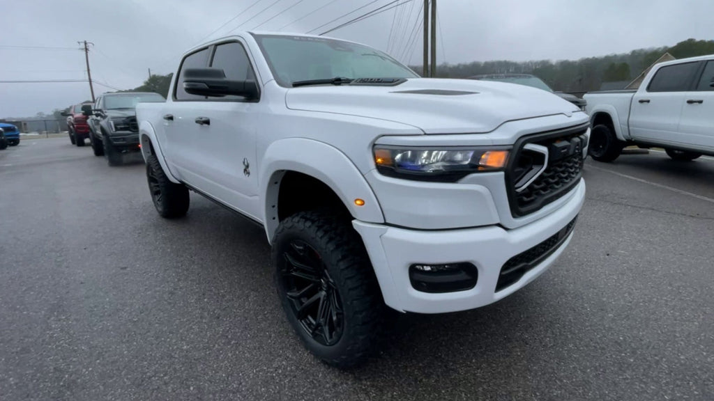 Vehicle Image 6