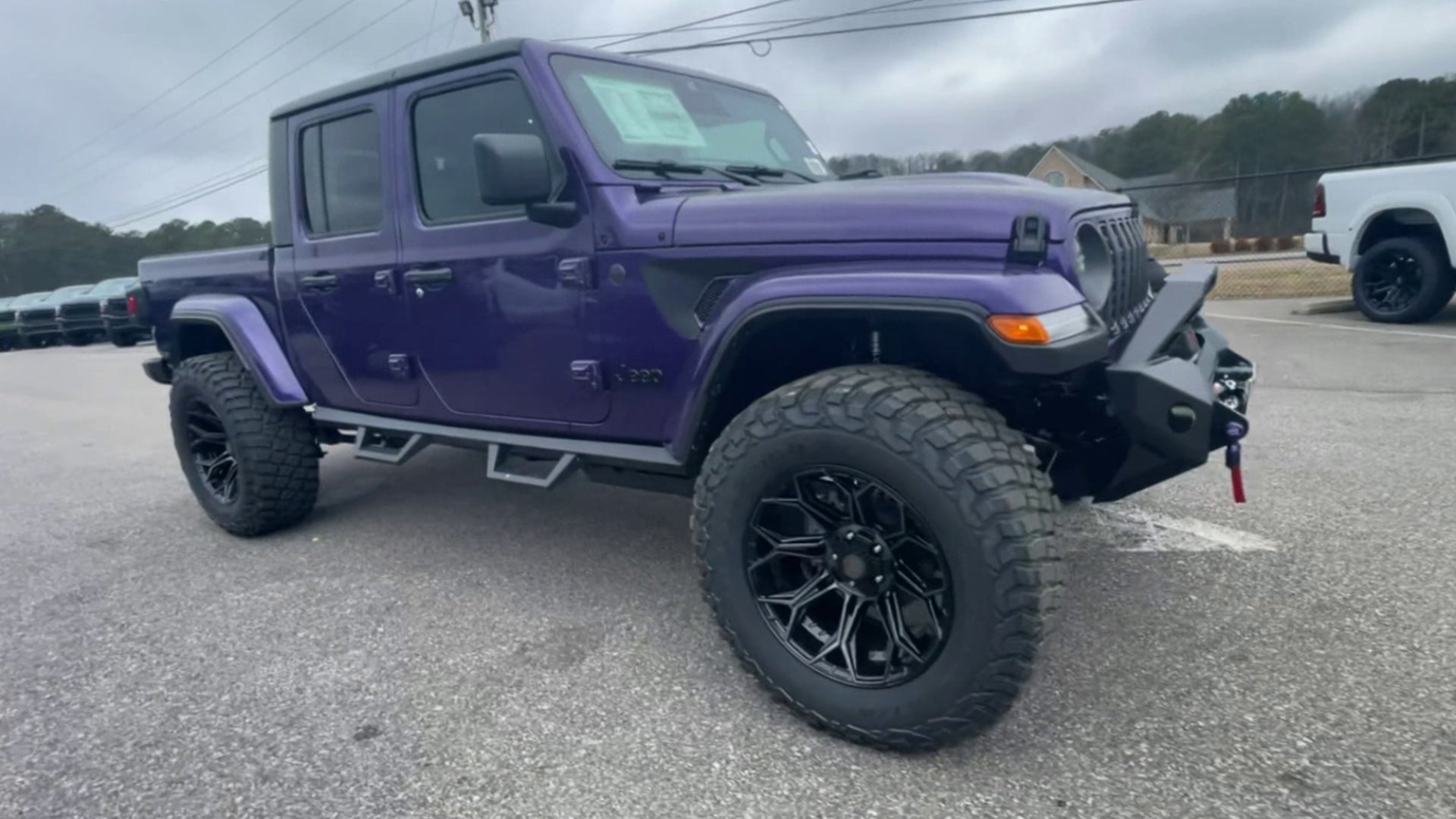 Vehicle Image 6