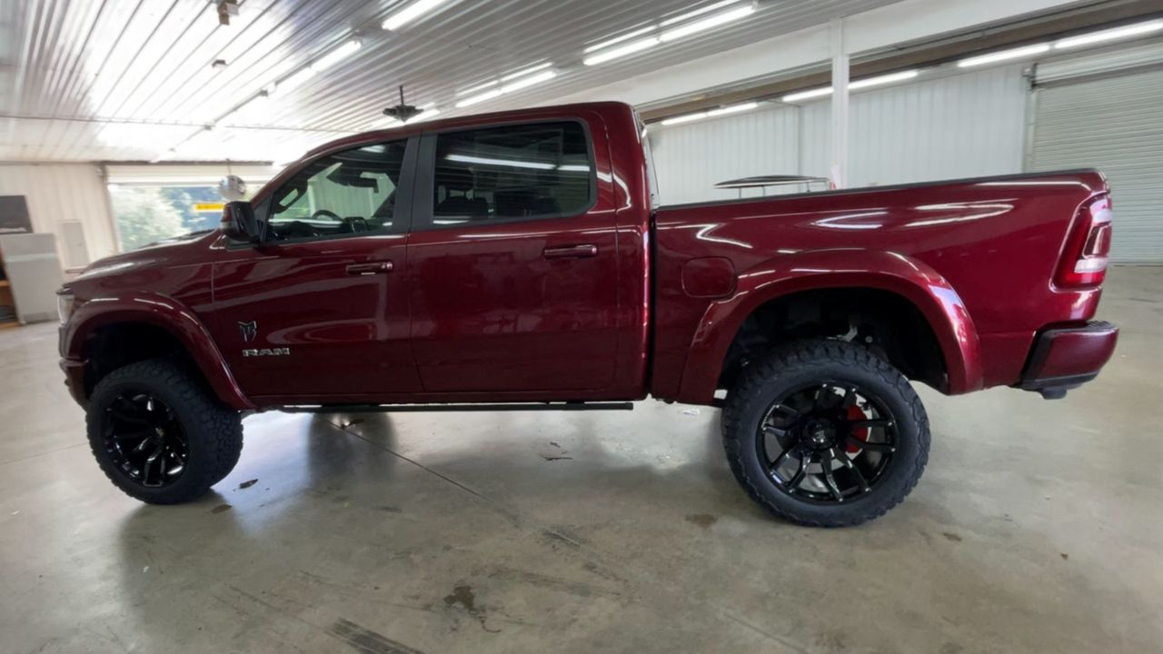 Vehicle Image 6