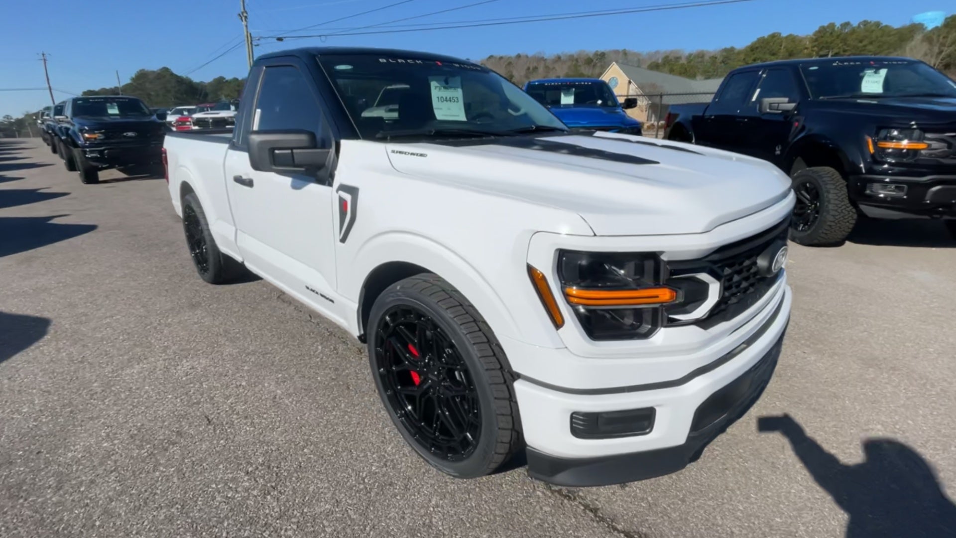 Vehicle Image 6