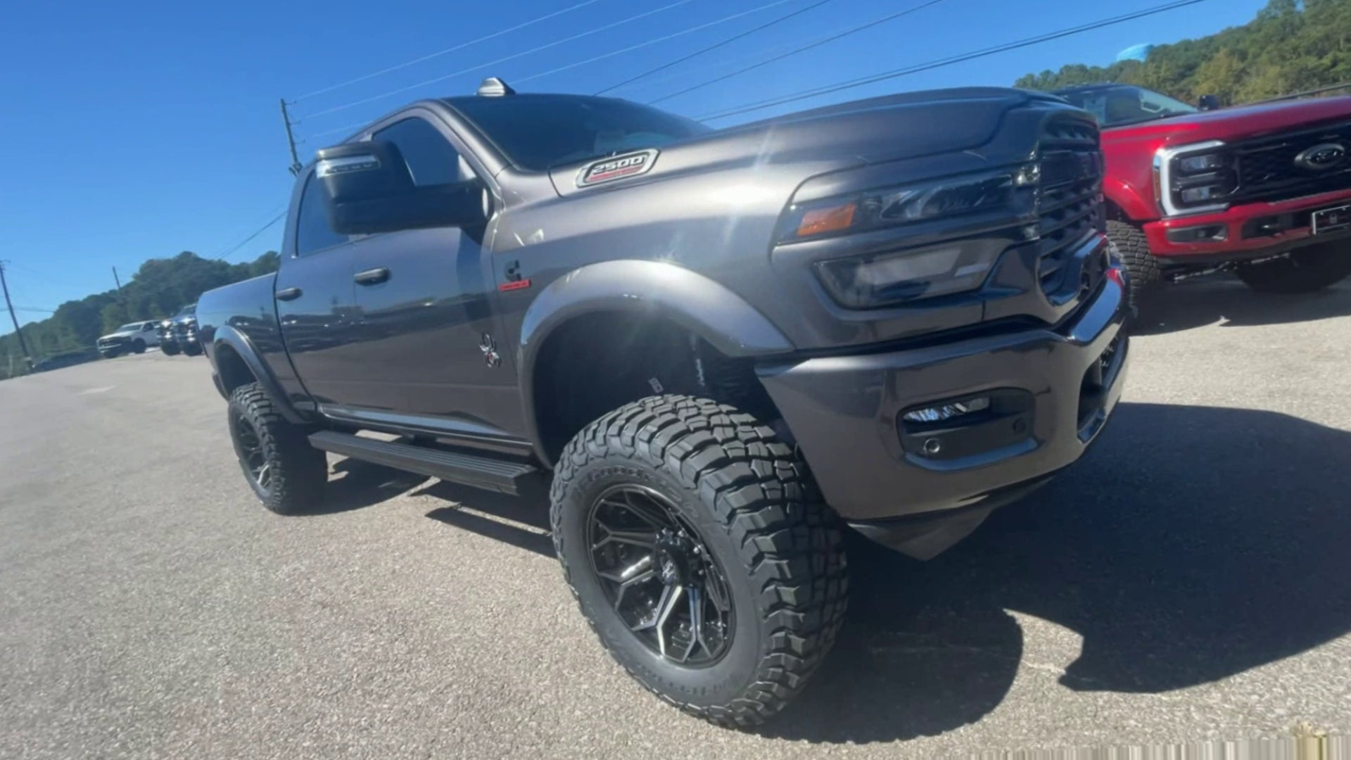 Vehicle Image 6