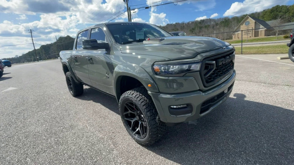 Vehicle Image 6
