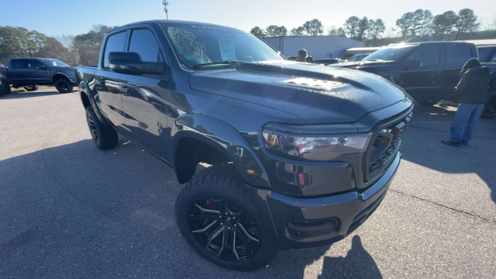 Vehicle Image 6
